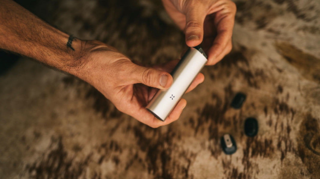 How to Clean a PAX 2 Step by Step Guide Blog Image